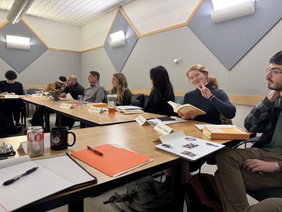 Class studying the wealth of nation